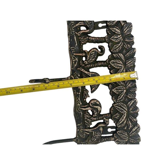 FLAMINIGOS Wall Hanging Coat Hat Key Rack w 3 Hooks Vintage Heavy Cast Metal - Picture 4 of 10